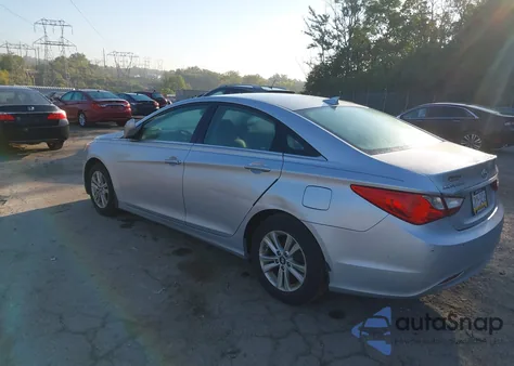 2013 Hyundai Sonata Gls z USA, uszkodzony, nr VIN 5NPEB4AC3DH650935